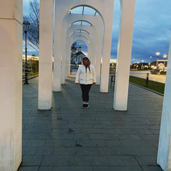 Александра Оганесян в Инстаграм: Как же я люблю поездки домой   Мой город
