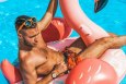 Алексей Безус в Инстаграм:  Наконец-то открыли купальный сезон   Для меня