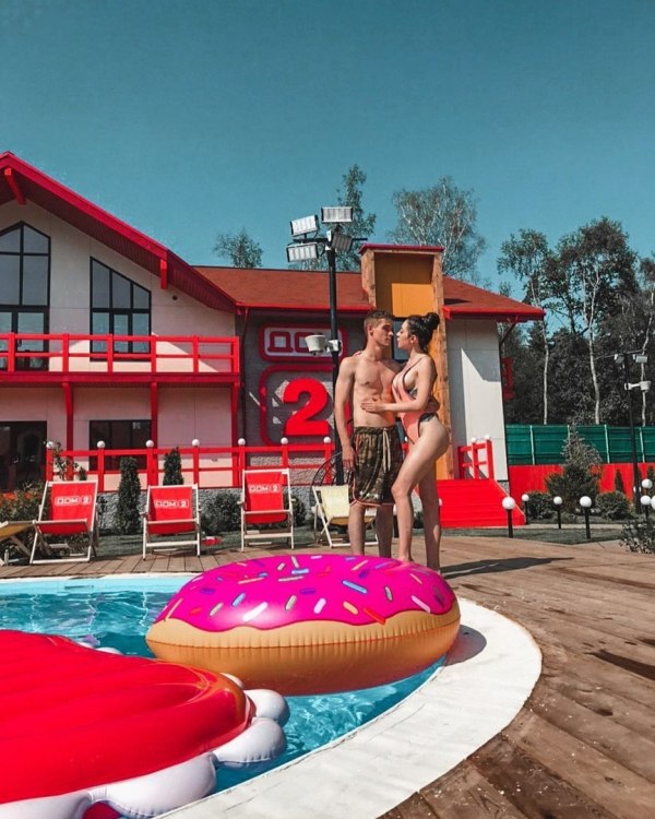 Алена Савкина в Инстаграм: Лето , солнце , жара