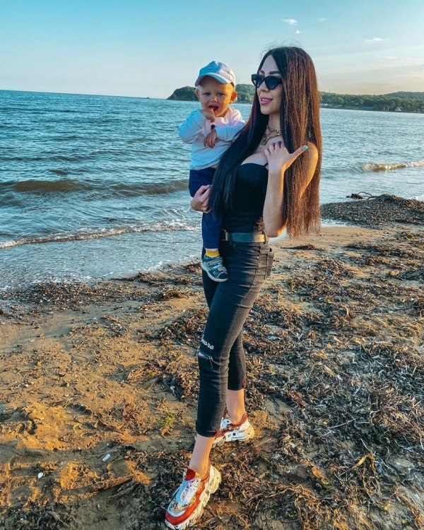 Алена Савкина в Инстаграм: Шамора   Самый популярный пляж Владивостока